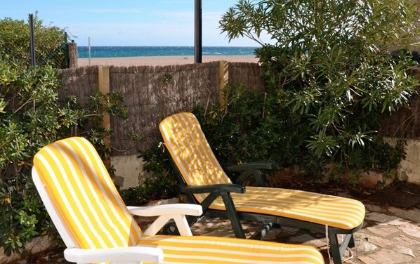 Apartment | Exterior - 2-bedroom Beach Retreat in Pals (Begur)