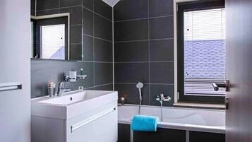 Villa | Bathroom | Hair dryer