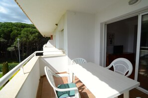 Apartment | Speisen im Freien