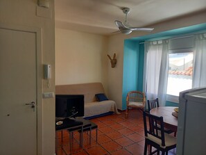 Apartment | Living area - Apartment in Spain Near Coastal Attractions (L'Escala)