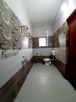 Shower, towels, soap