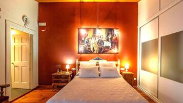 Casa de campo | 8 dormitorios, mobiliario individual, tabla de planchar con plancha