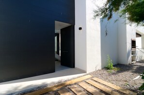 Villa | Exterior