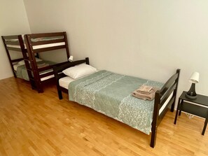 2 Schlafzimmer, Bügeleisen/Bügelbrett, kostenloses WLAN, Bettwäsche