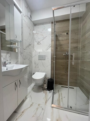 Charming 2-bedroom apartment with AC, WiFi in brilliant Ohrid