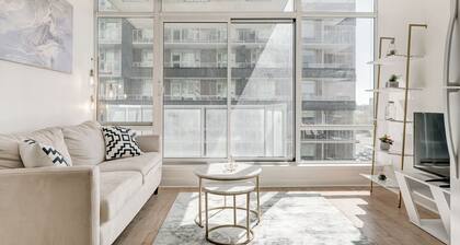 Bright & Stylish Unit | Gym+ Free UG Parking