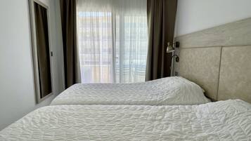 Apartment | 1 bedroom, iron/ironing board