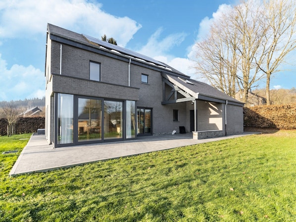 House | Exterior