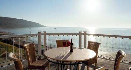 The Observation Apartment