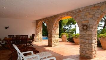 Villa | Balcony