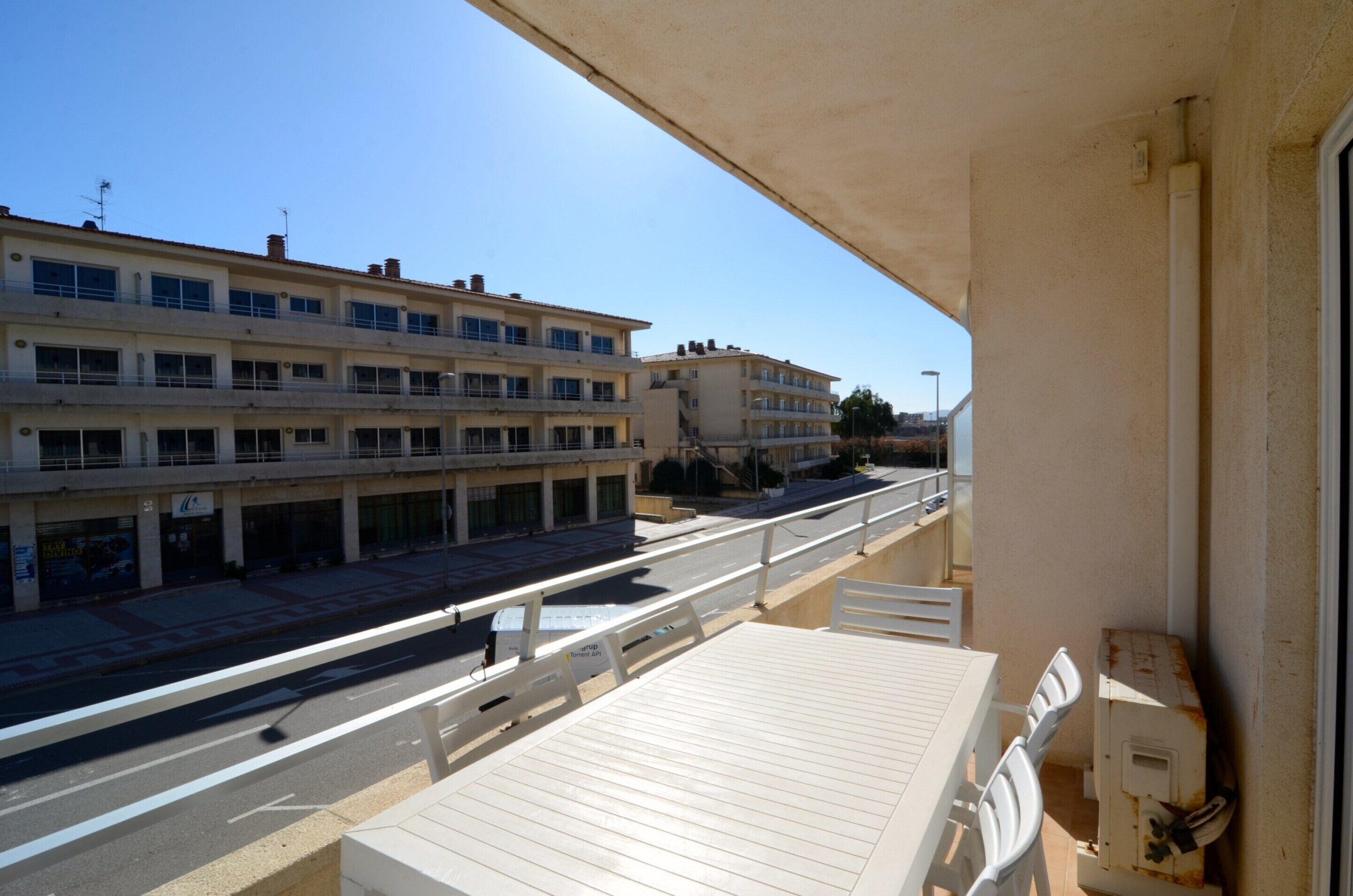 Apartment | Outdoor dining