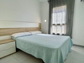 Apartment | 3 bedrooms, iron/ironing board - Apartment in Spain Near Sandy Beach & Pool (Torroella de Montgrí)