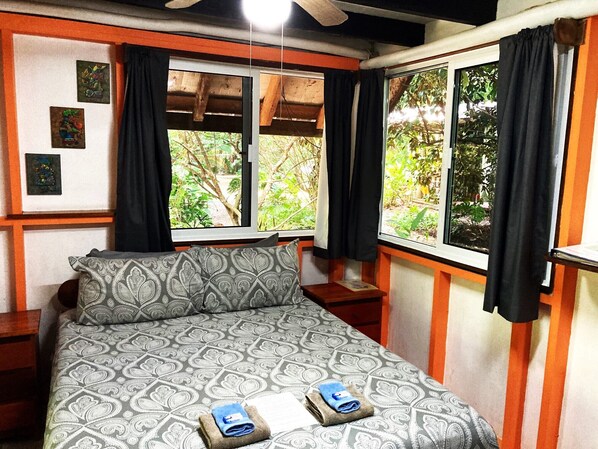 1 bedroom, internet, bed sheets