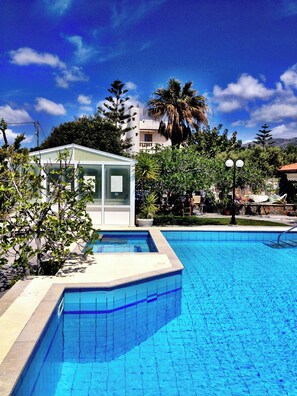 Pool - Type Maisonette 60 m2 - Beautiful apartment near the beach (Ierapetra)