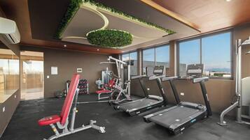 Apartment, 1 Schlafzimmer, Balkon, Stadtblick | Fitnessbereich