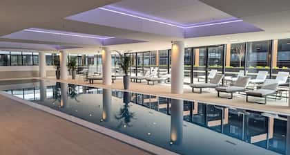 Sky Nights @Woden 2beds 2bathrooms