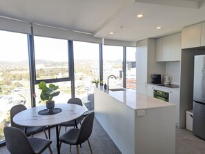 Luokittelematon kuva, 4 kautta 42, painike