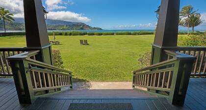 Hanalei Nalu in Hanalei