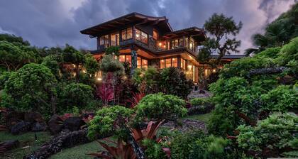 Sea Song in Kilauea With 4 Bedrooms and 6 Bathrooms