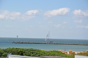 Apartment | Exterior - Holiday Home in Fehmarn Near Beach (Fehmarn)