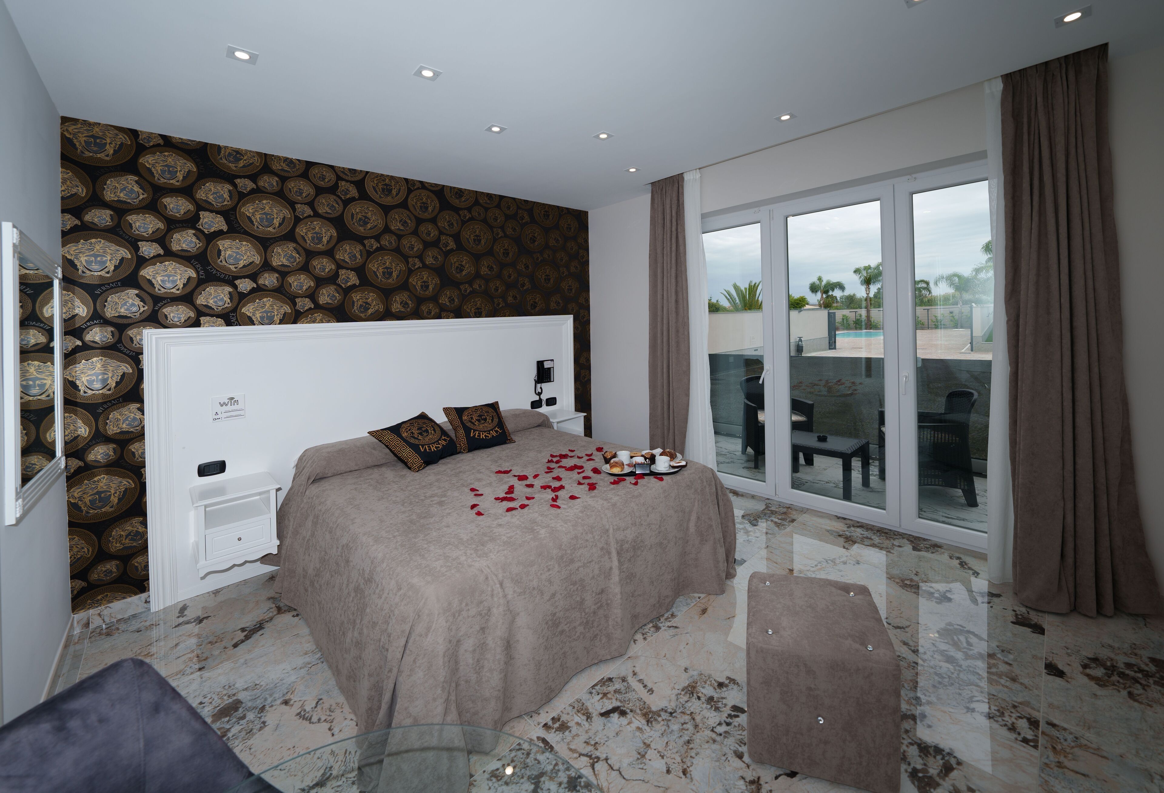 Doppia Deluxe | Una cassaforte in camera, una scrivania, insonorizzazione