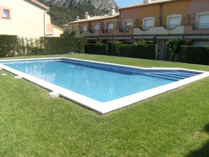 House | Pool | Outdoor pool - Holiday Home in Estartit Near Lestartit Beach (Torroella de Montgrí)