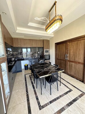 Fridge, microwave, oven, stovetop
