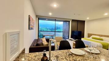 1 bedroom, iron/ironing board, internet, bed sheets