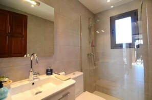 House | Bathroom