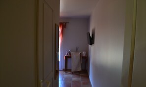 Premier Double Room, Private Bathroom, Pool View | 1 bedroom, individually decorated, individually furnished
