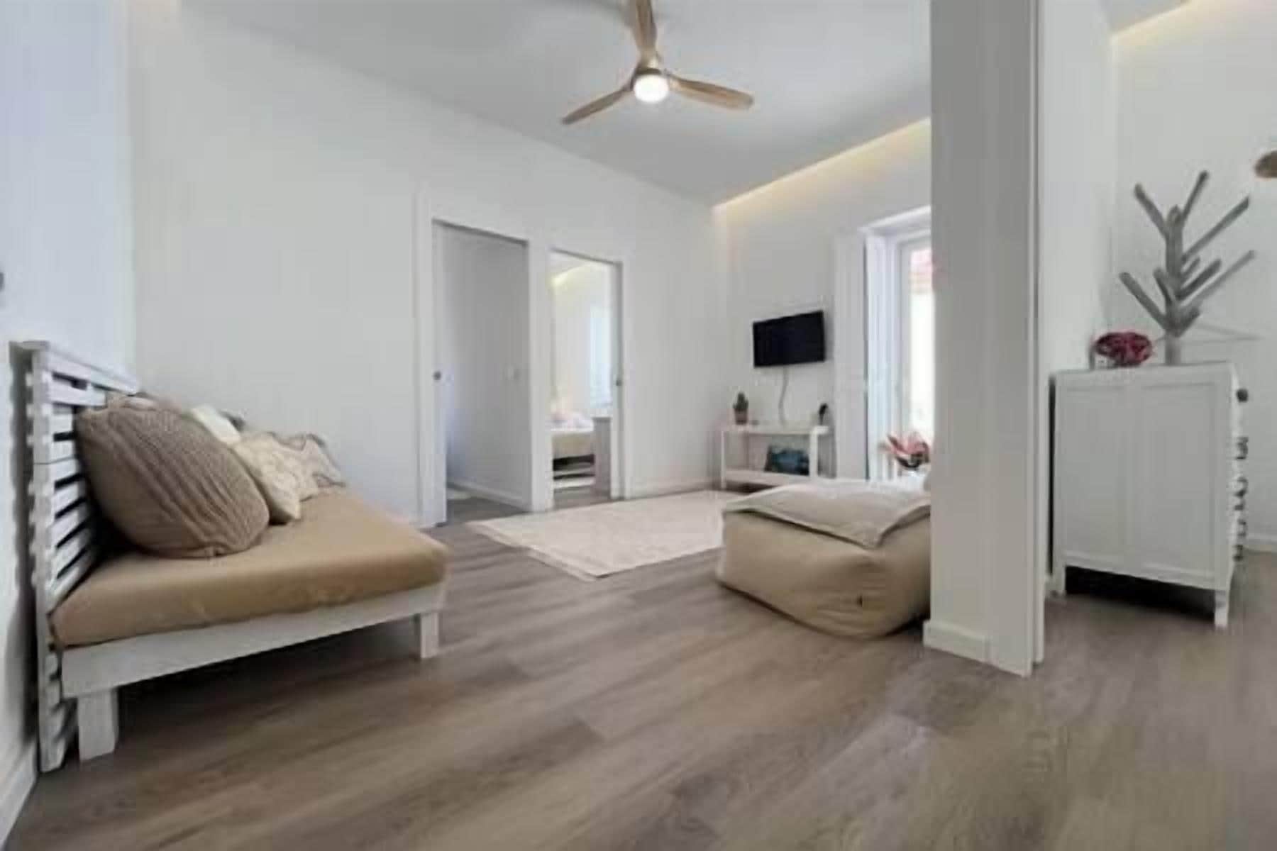 3 soverom, reiseseng for barn, wi-fi og sengetøy