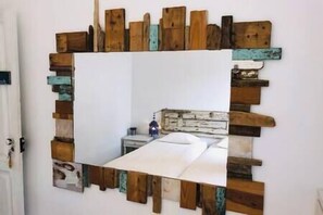 8 Schlafzimmer, Bügeleisen/Bügelbrett, Reisekinderbett, WLAN