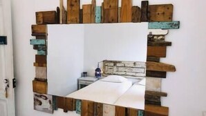3 chambres, fer et planche à repasser, Wi-Fi, draps fournis
