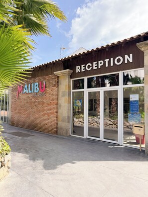 Reception - Malibu Village (Canet-en-Roussillon)