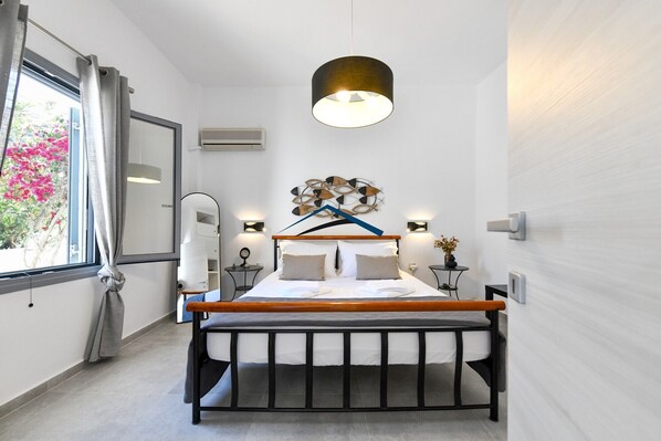 1 bedroom, iron/ironing board, travel crib, free WiFi