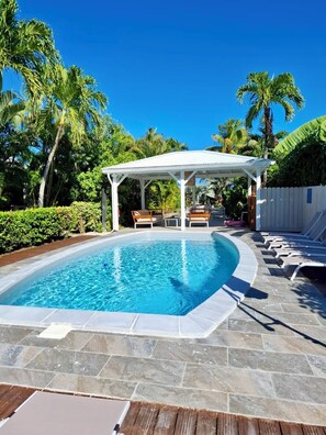 Outdoor pool - COTE PLAGE LE BALAOU (Saint-François)