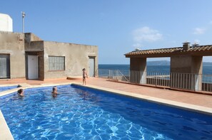 Apartment | Pool - Apartment on Spanish Beach With Sea Views (Torroella de Montgrí)