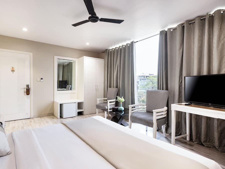 Habitación Premium con 1 cama matrimonial o 2 individuales, vista a la ciudad