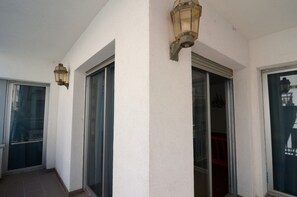 Apartment | Reception - Apartment in L'escala Near Port del Perris Beach (L'Escala)