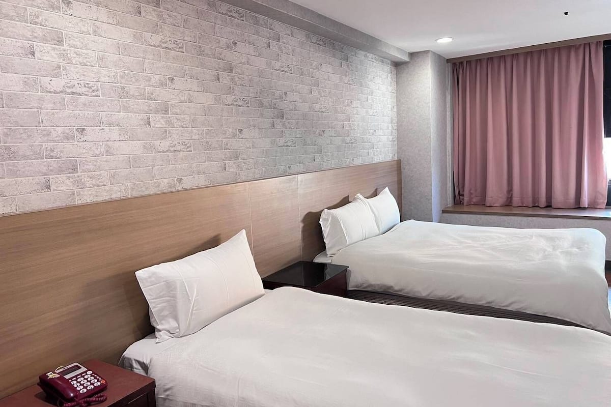 Economy Triple Room | Free WiFi