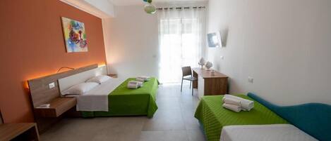 Family Room, Balcony, Sea View | Free WiFi