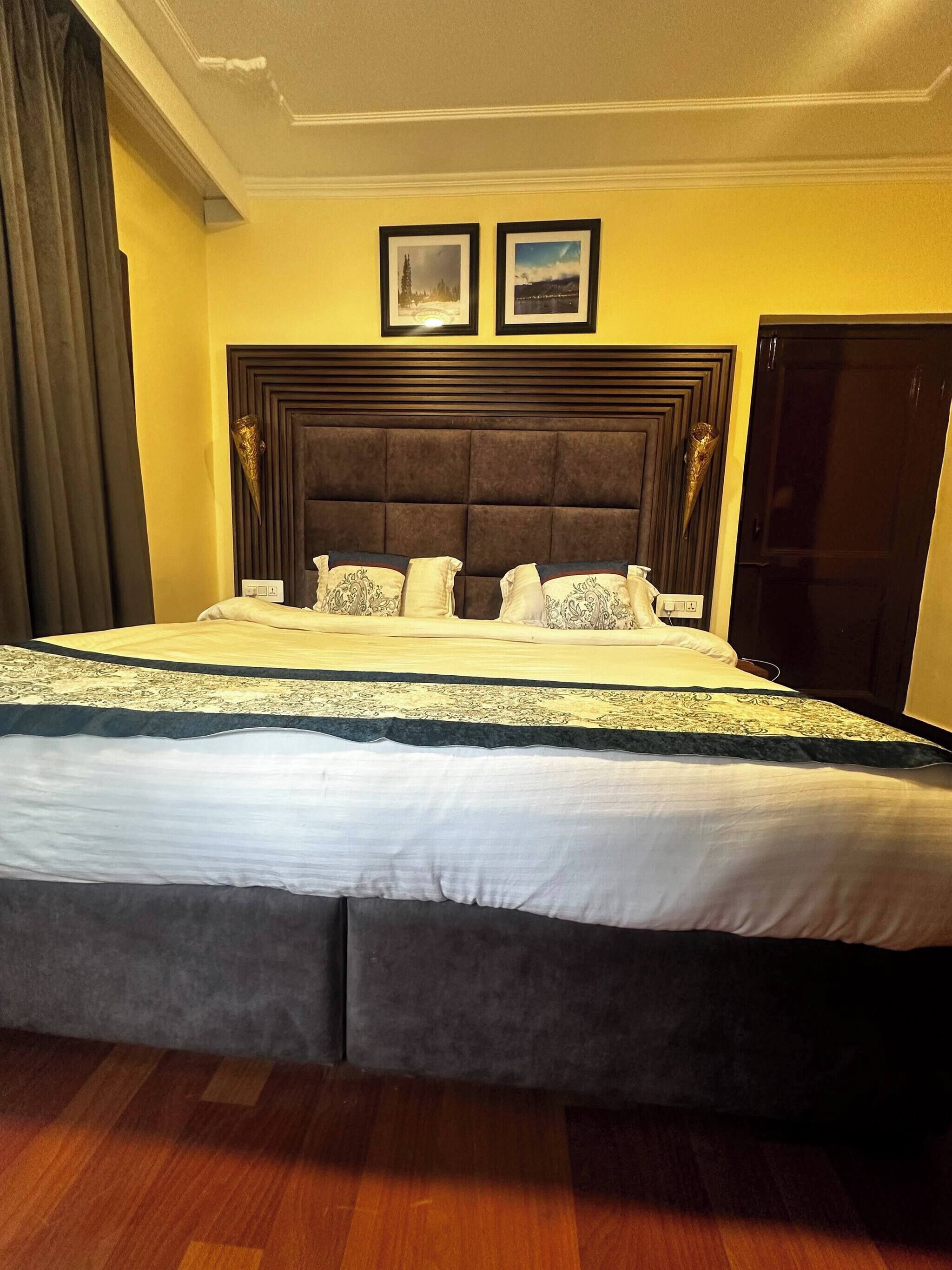 Villa, 5 Bedrooms, Accessible, Balcony | 5 bedrooms