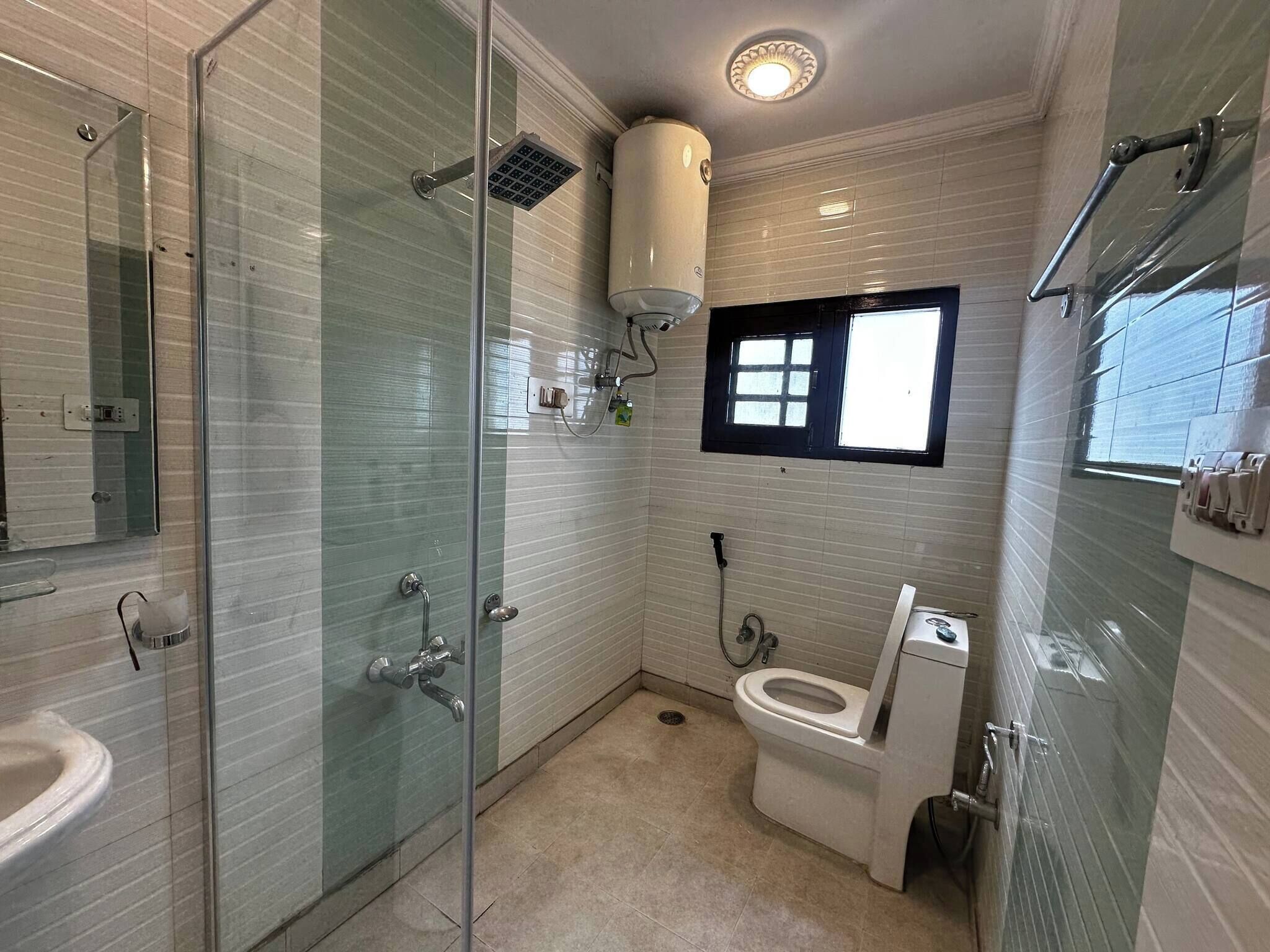 Villa, 5 Bedrooms, Accessible, Balcony | Bathroom