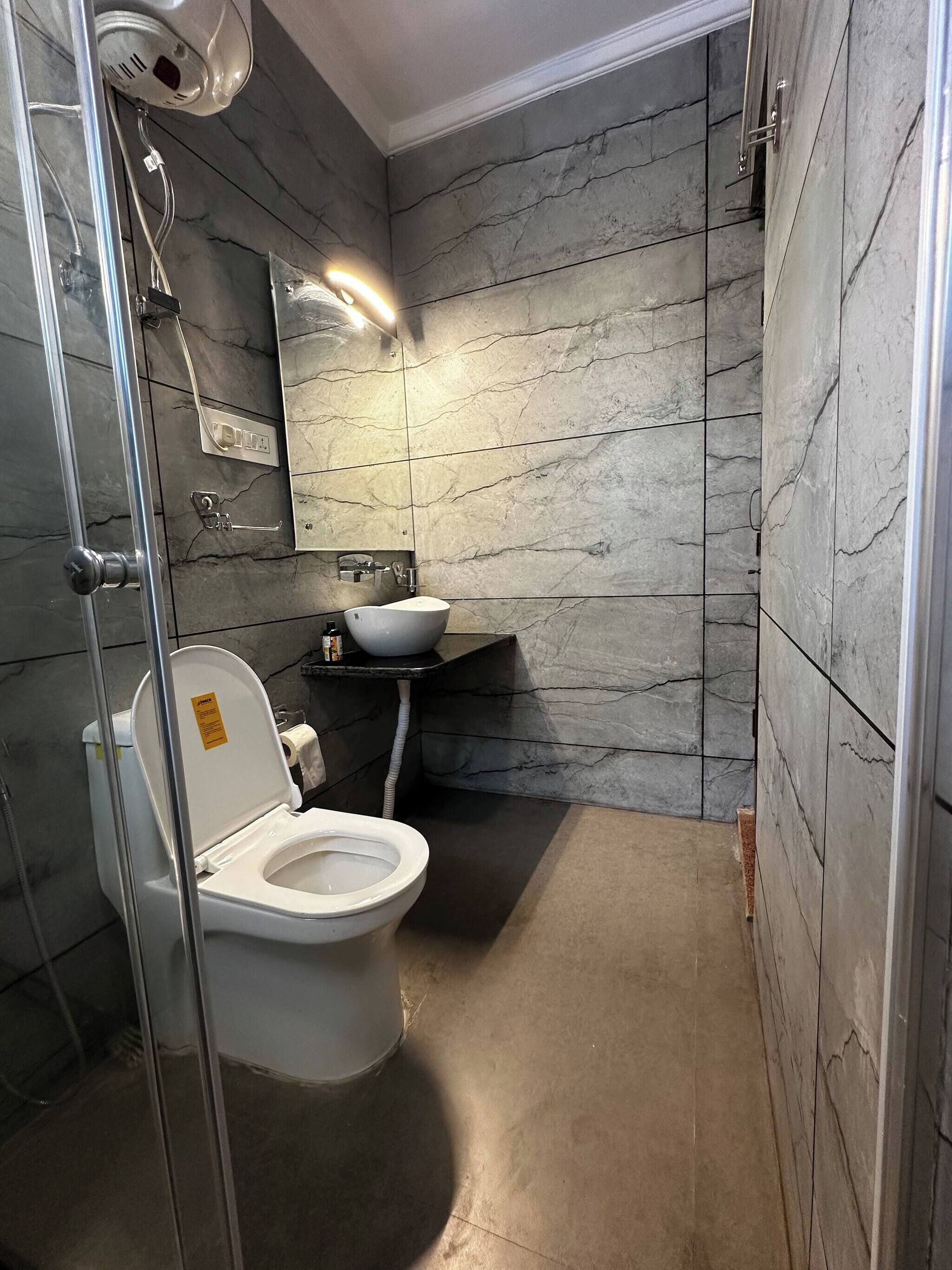 Villa, 5 Bedrooms, Accessible, Balcony | Bathroom