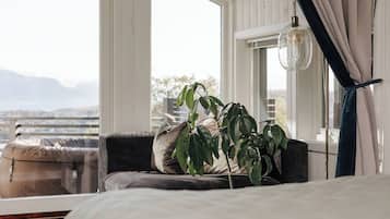 Huvila, 4 makuuhuonetta, parveke, näköala puutarhaan | 4 makuuhuonetta
