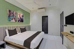 Standard Double Room, City View | In-room safe, desk, free WiFi