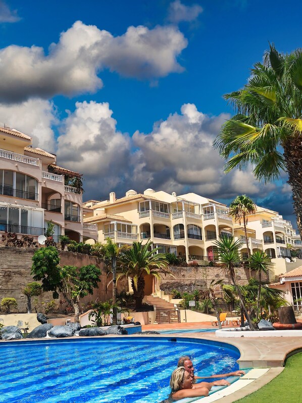 Pool - Casa Palmu apartment - A peaceful and relaxing oasis in Golf del Sur, Tenerife (Golf del Sur)