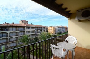 Apartamento | Opções para refeição ao ar livre