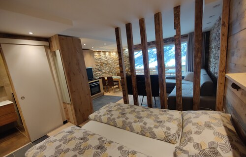 The Cristal apartment house is situated in a quiet location  