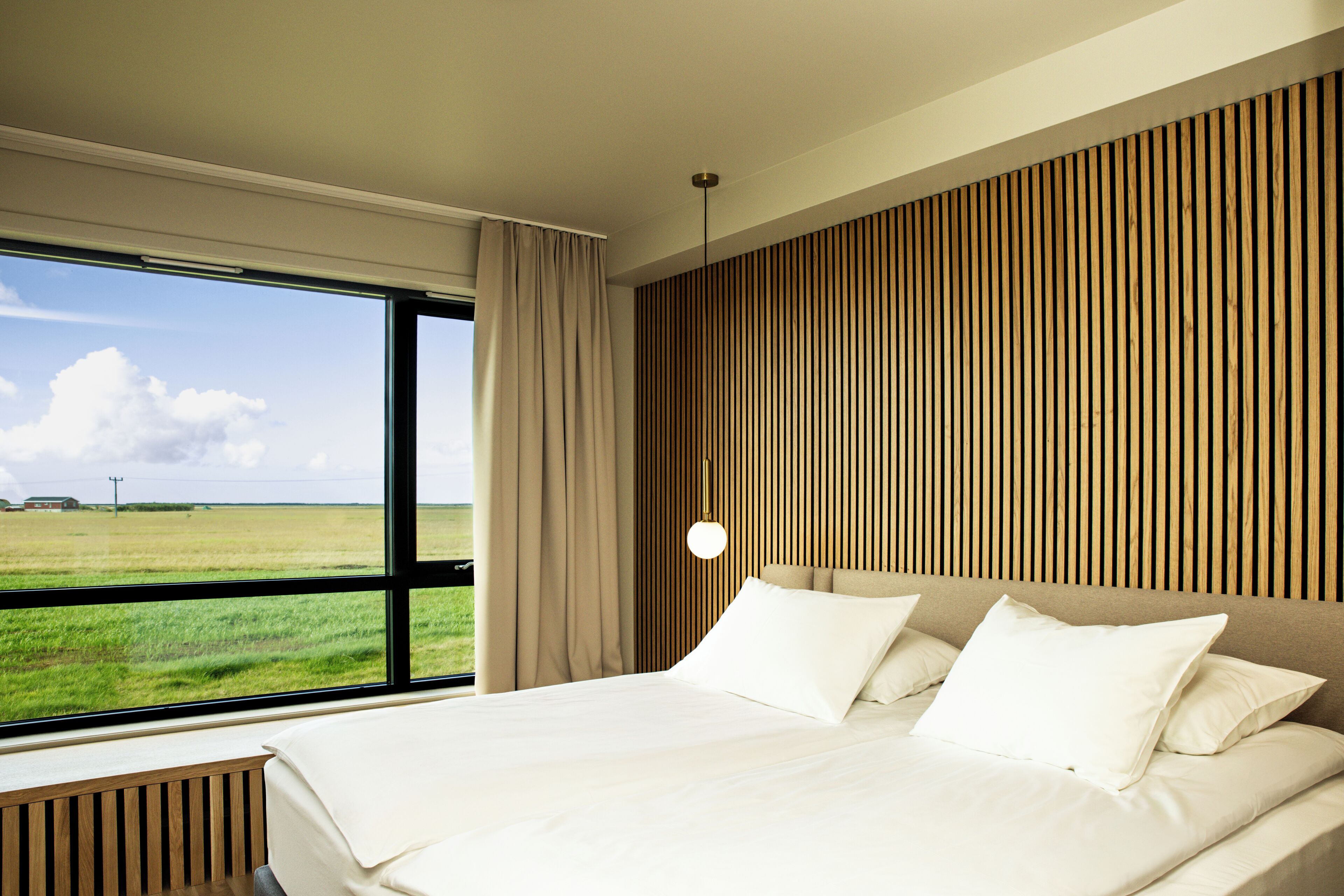 Deluxe Suite, Non Smoking | Blackout drapes, soundproofing, free WiFi, bed sheets